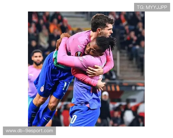 “意甲激烈对抗，球队全力争夺欧冠资格”，意甲参加欧战球队